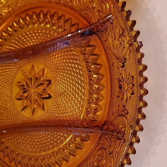 Vintage Tiara Crystal Relish Dish 3 Section Sandwich Pattern Amber Indiana Glass - Picture 3 of 7